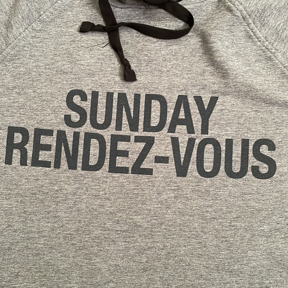 Aritzia Sunday best “Sunday rendez-vous” cropped hoodie - Picture 9 of 13